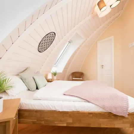 Nordlichter - Kugelhaus Am Holiday home Penzlin
